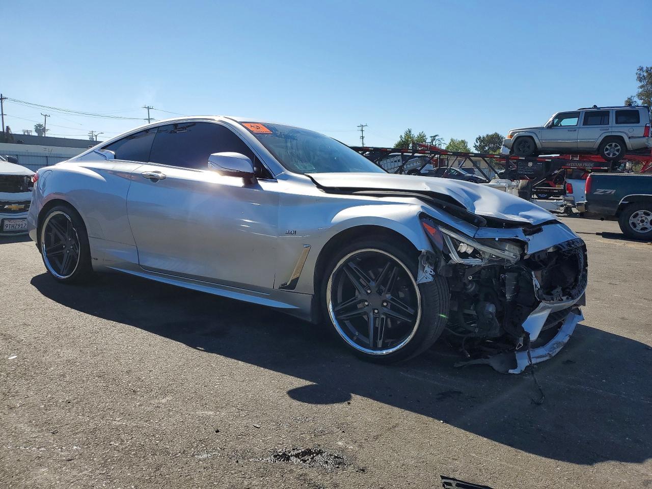 2017 Infiniti Q60 3.0T Premium - Фото 4