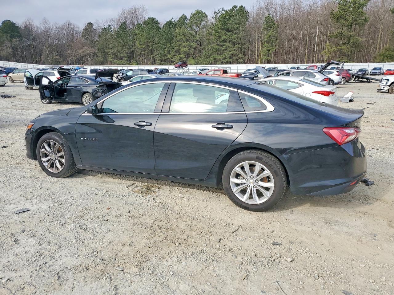 2022 Chevrolet Malibu Lt - Image 2