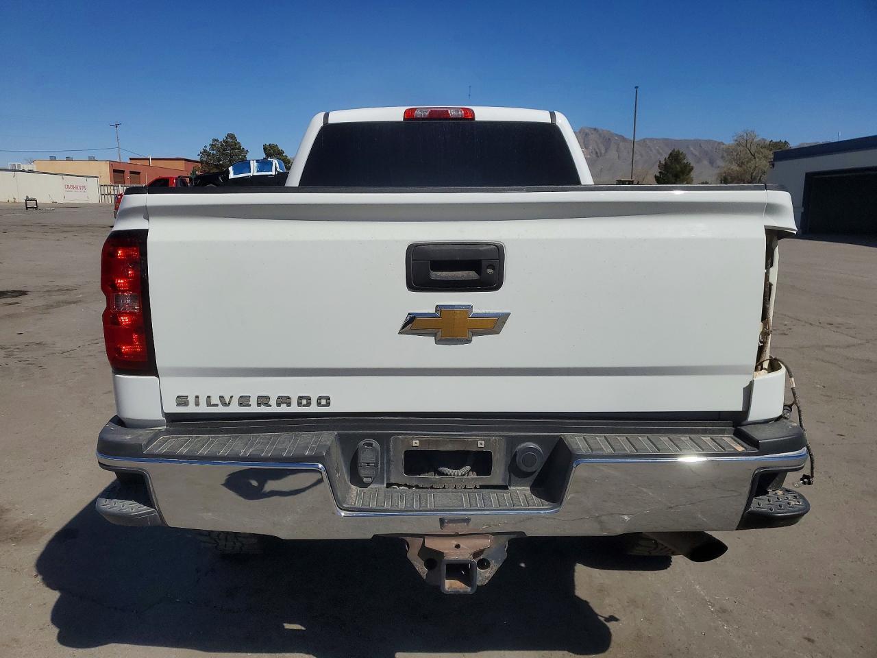 2016 Chevrolet Silverado K2500 Heavy Duty - Image 6