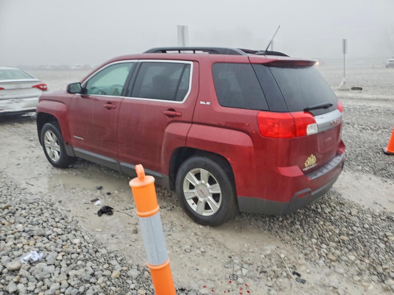 2011 GMC Terrain Sle - Image 2