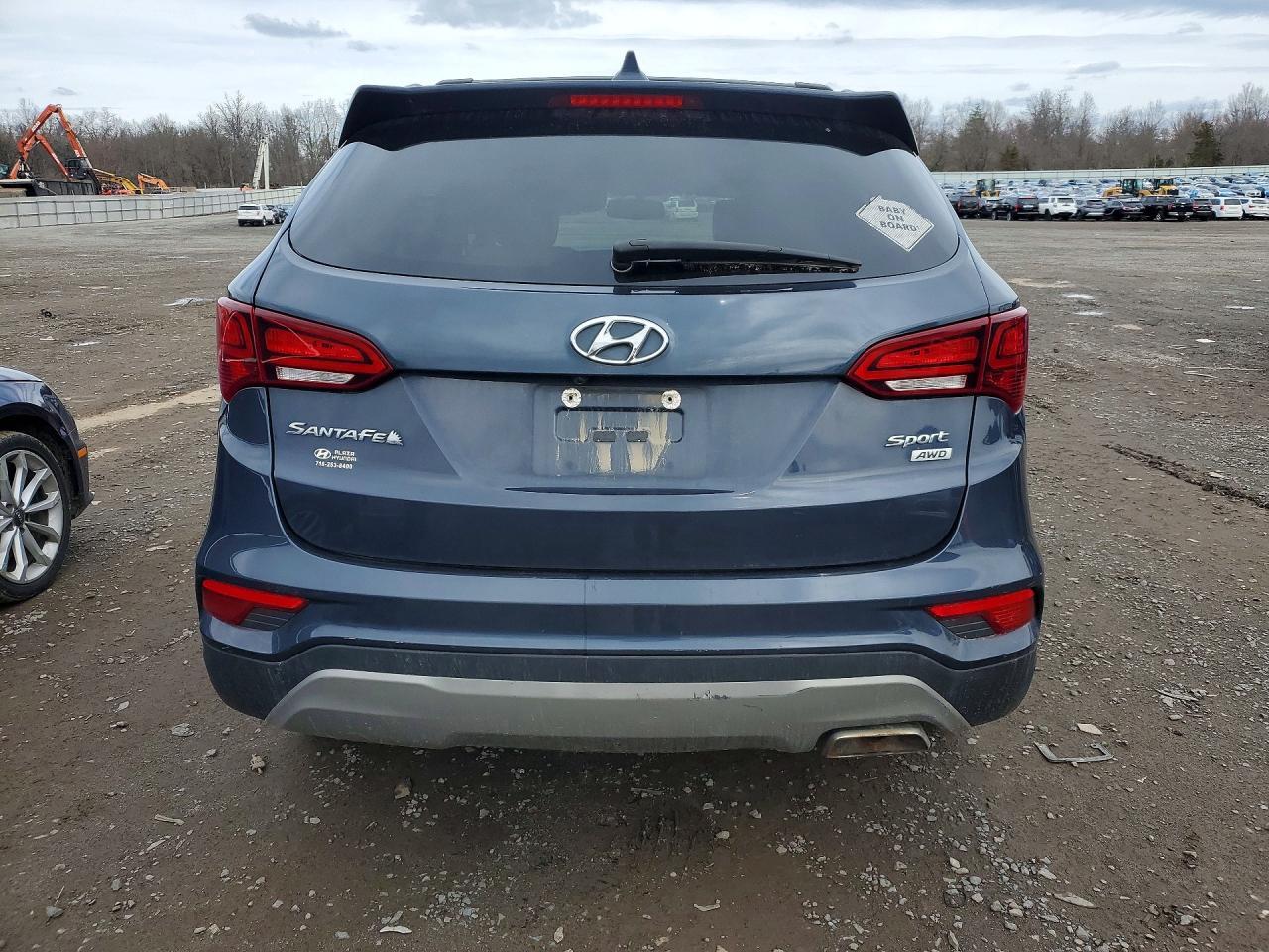 2018 Hyundai Santa Fe - Фото 6