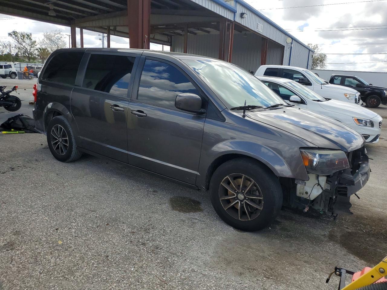 2019 Dodge Grand Caravan Gt - Фото 4