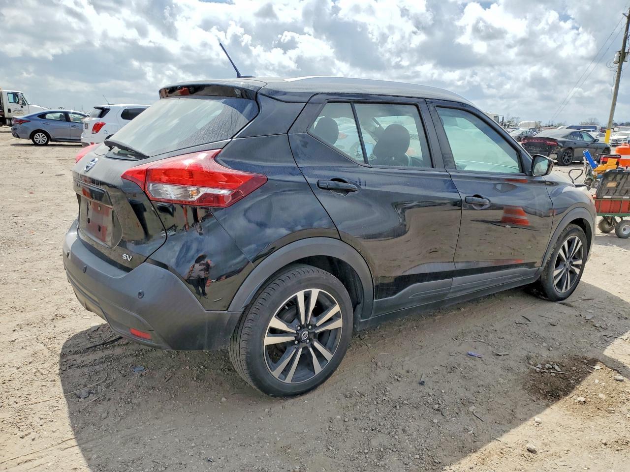 2020 Nissan Kicks Sv - Фото 3