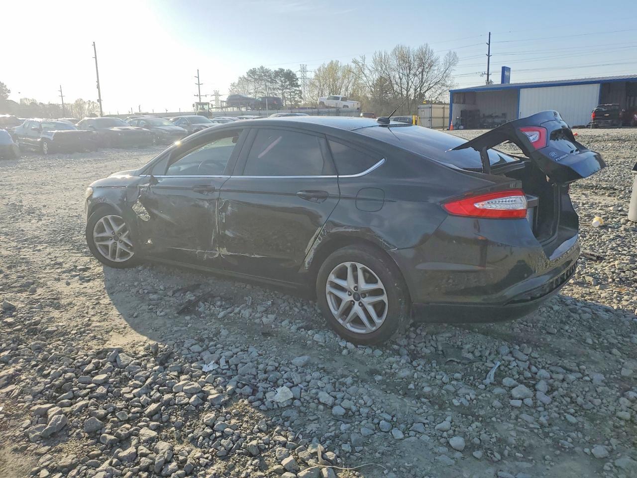 2015 Ford Fusion Se - Фото 2