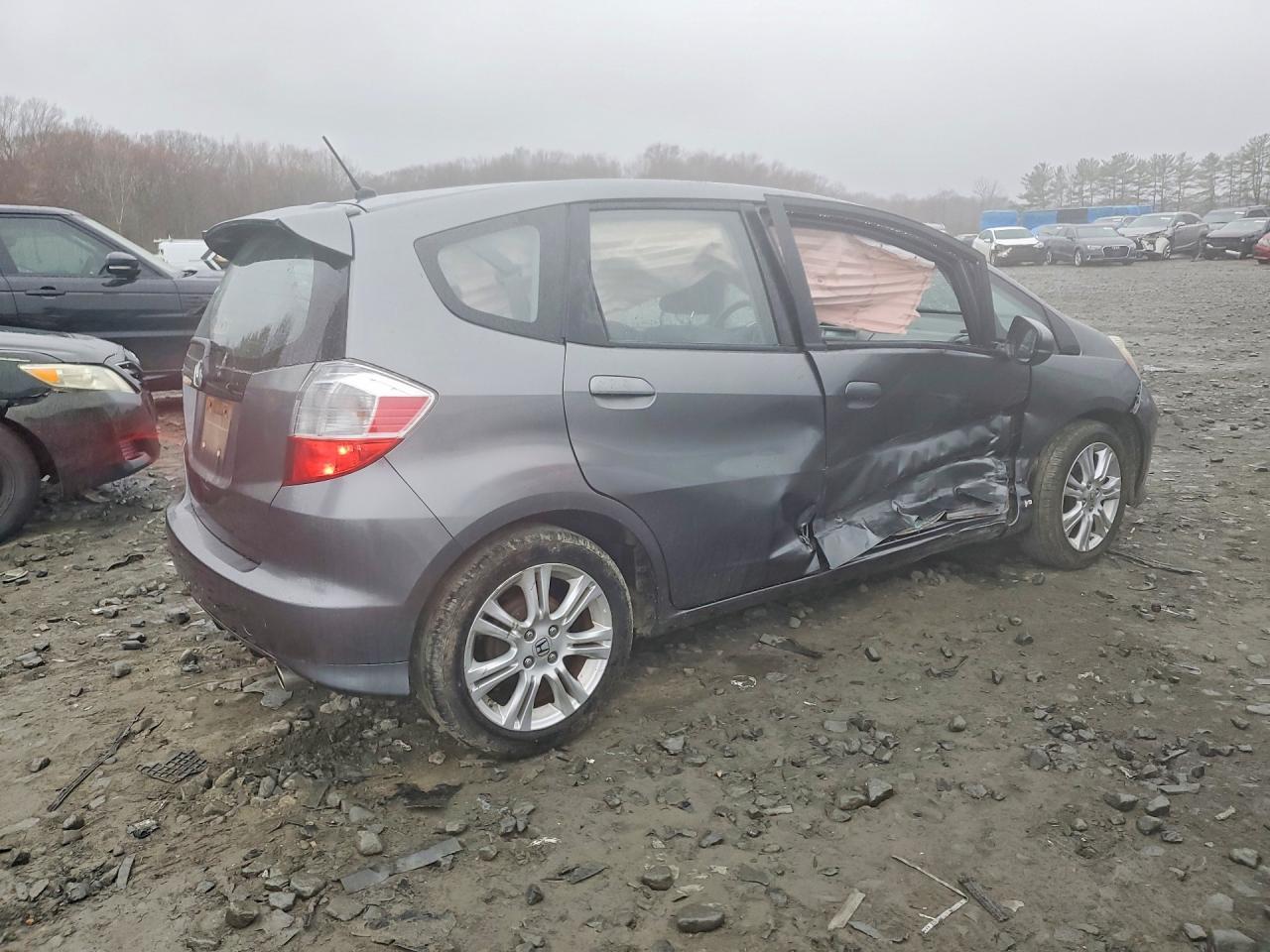 2011 Honda Fit Sport - Image 3
