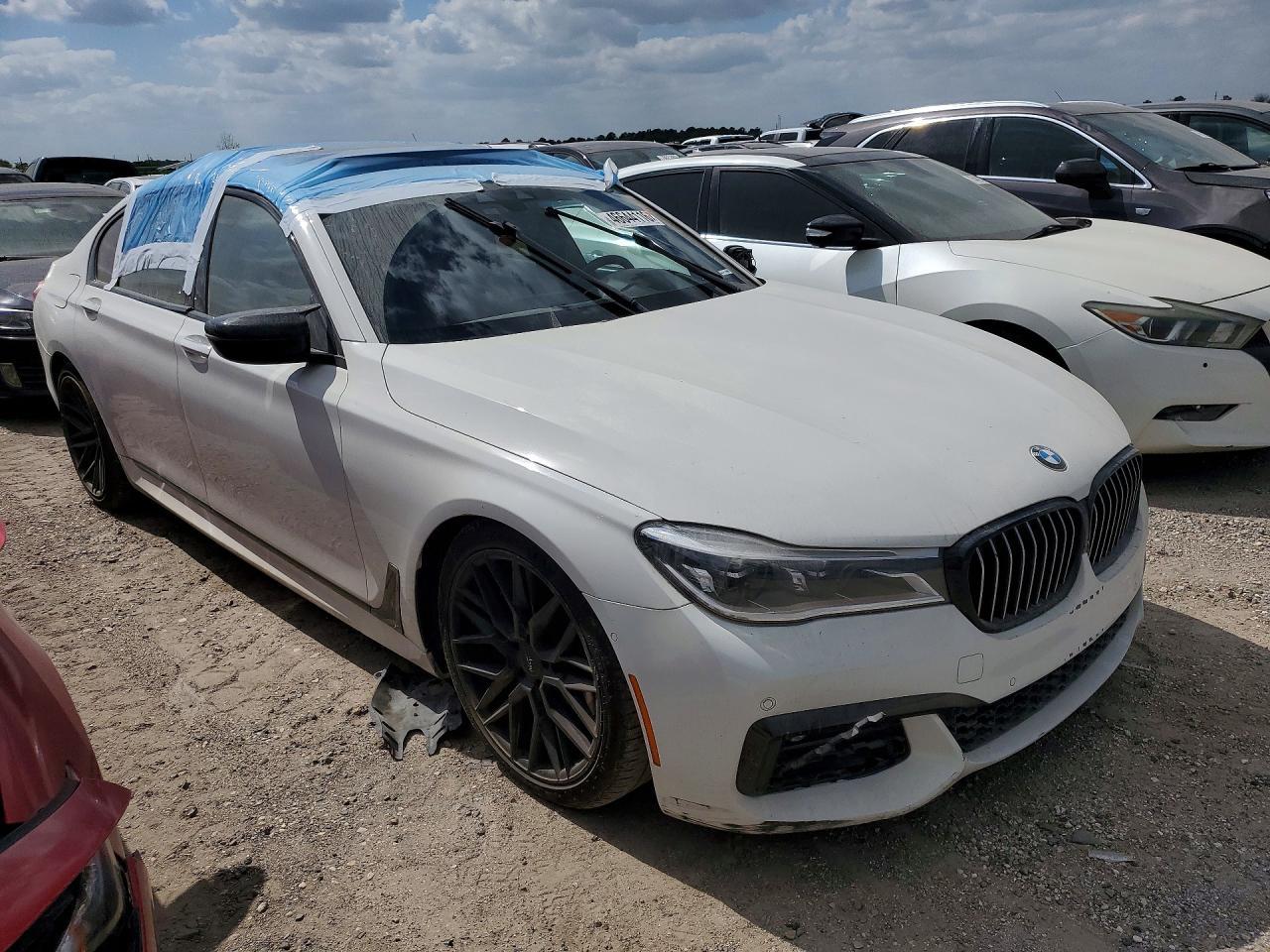 2019 BMW 750 Xi - Фото 4