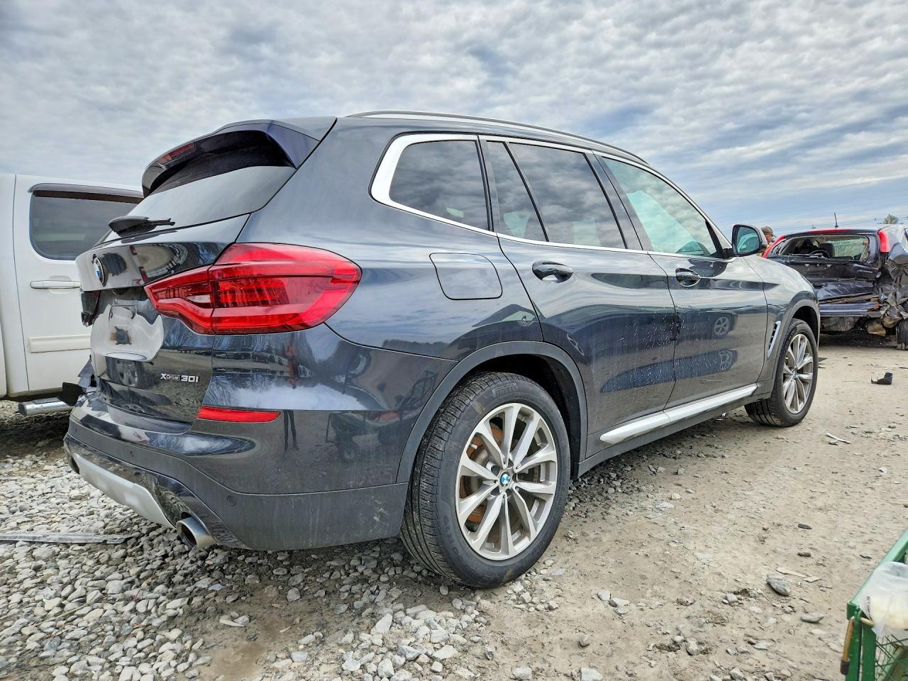 2019 BMW X3 xDrive30I - Image 3
