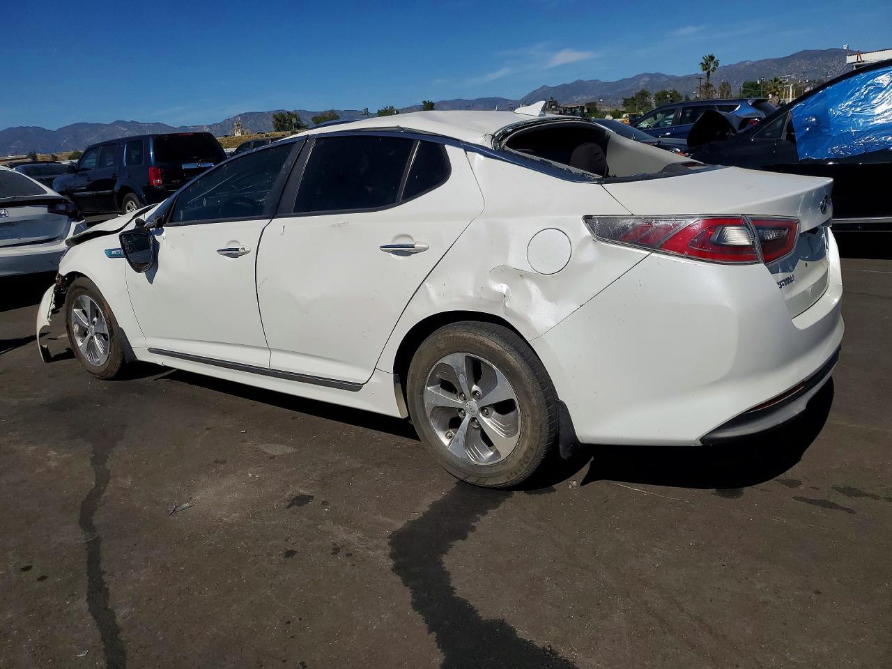 2016 Kia Optima - Фото 2