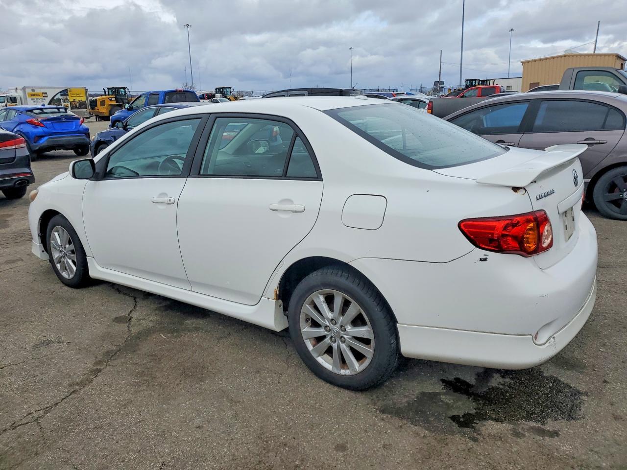 2010 Toyota Corolla S - Фото 2
