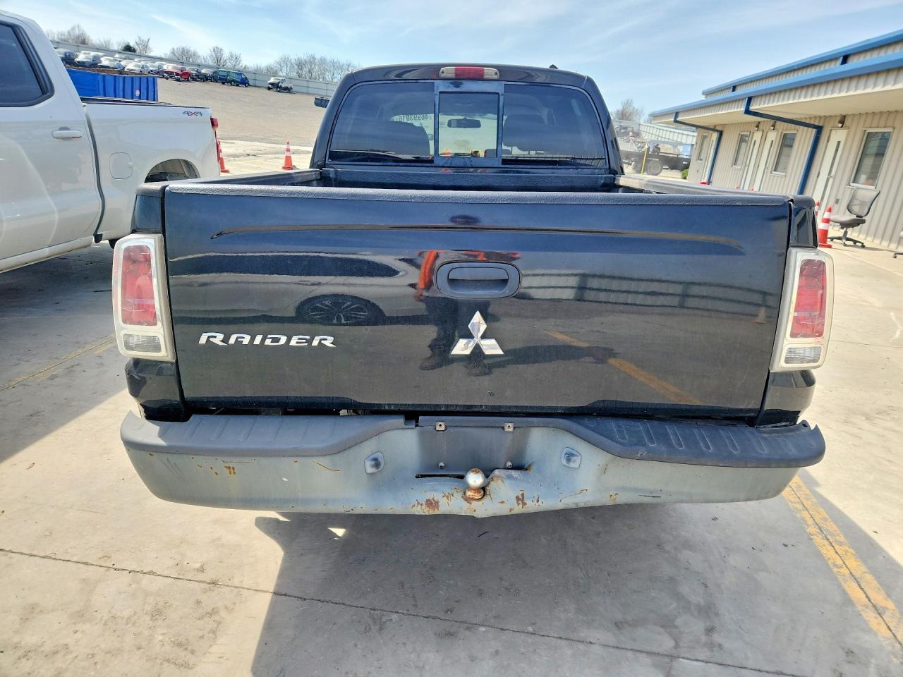 2008 Mitsubishi Raider Ls - Фото 6