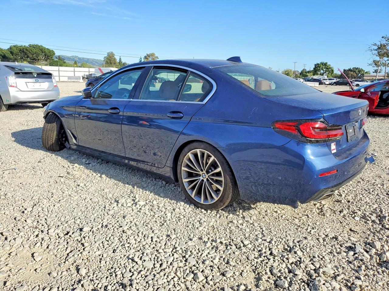 2023 BMW 530 I - Фото 2