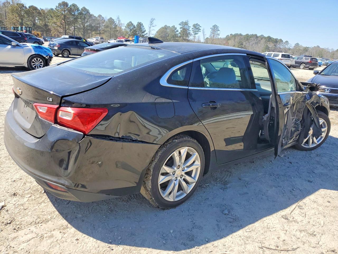 2016 Chevrolet Malibu Ls - Фото 3