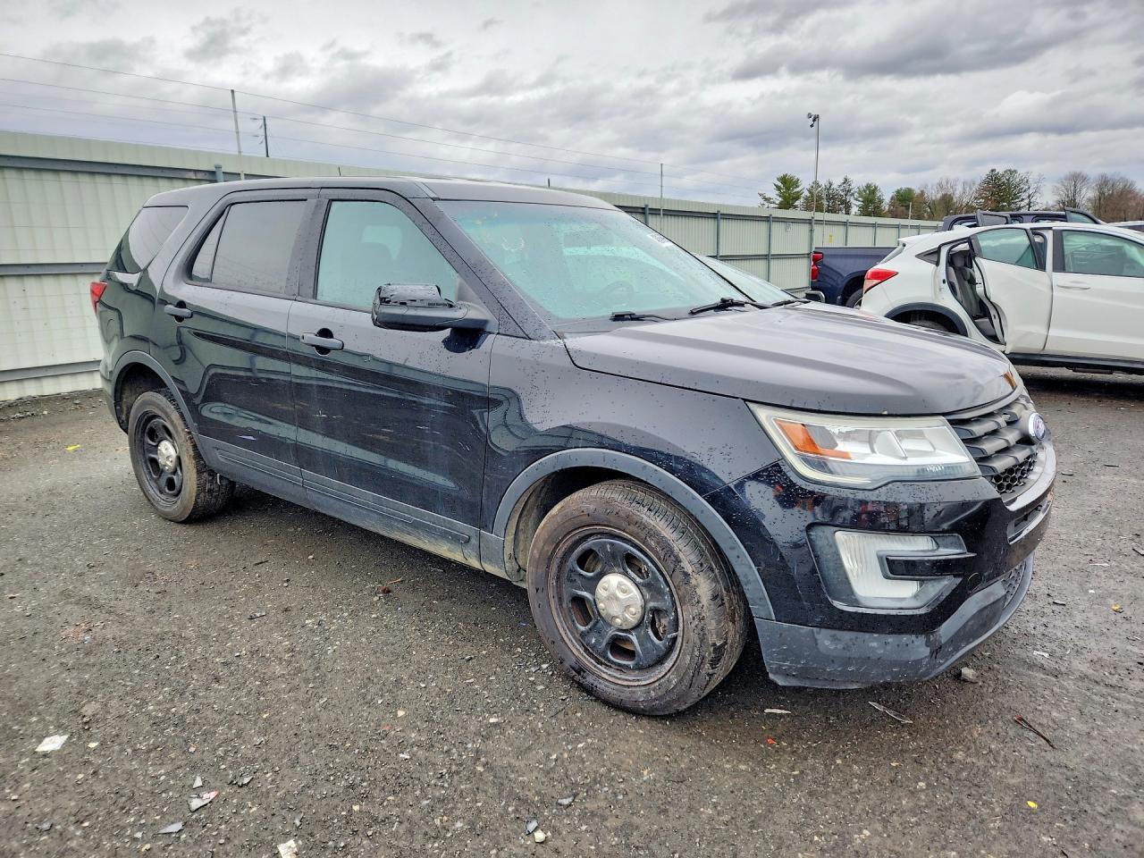 2017 Ford Explorer Police Interceptor - Фото 4