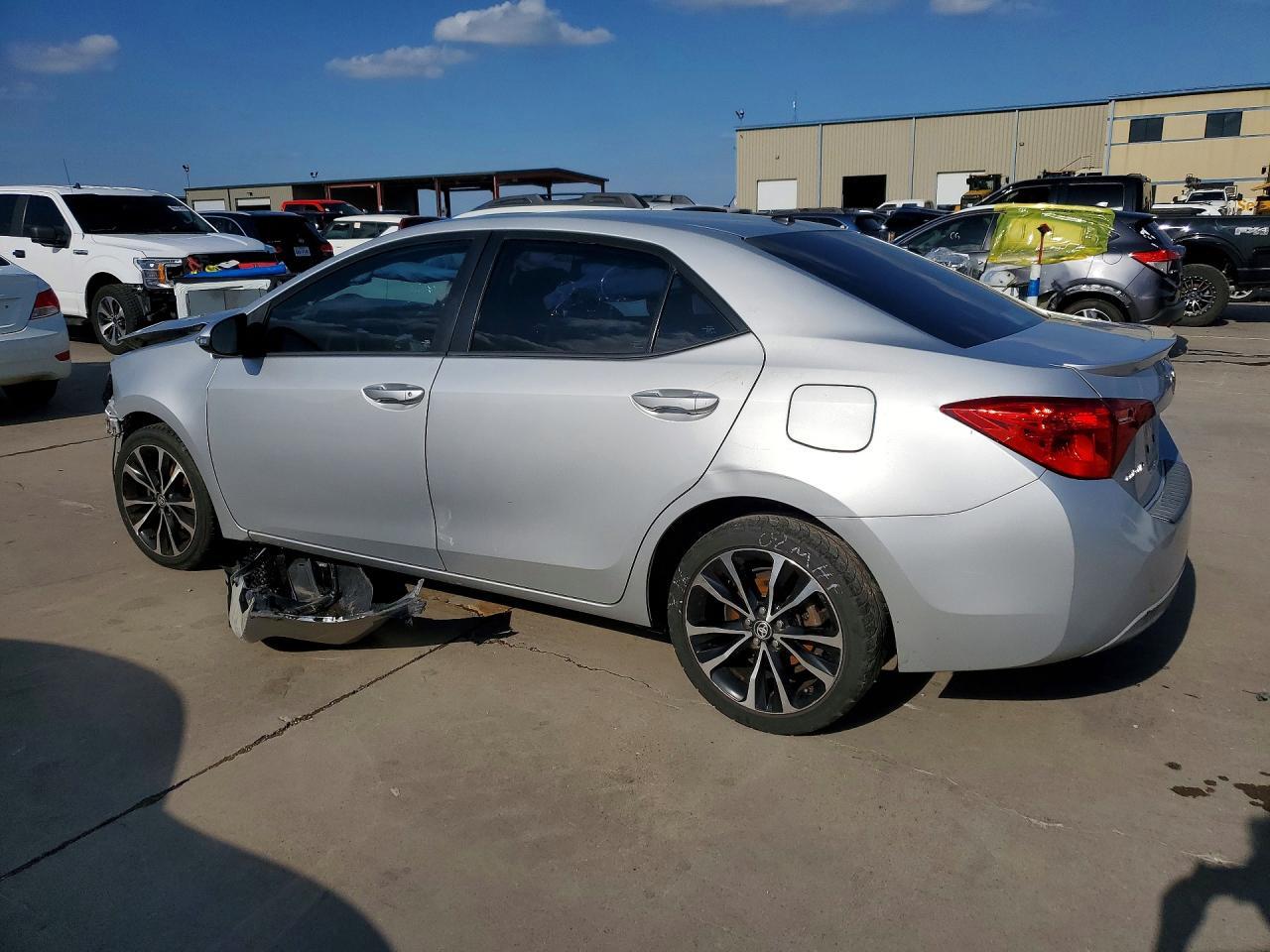 2018 Toyota Corolla Xse - Image 2