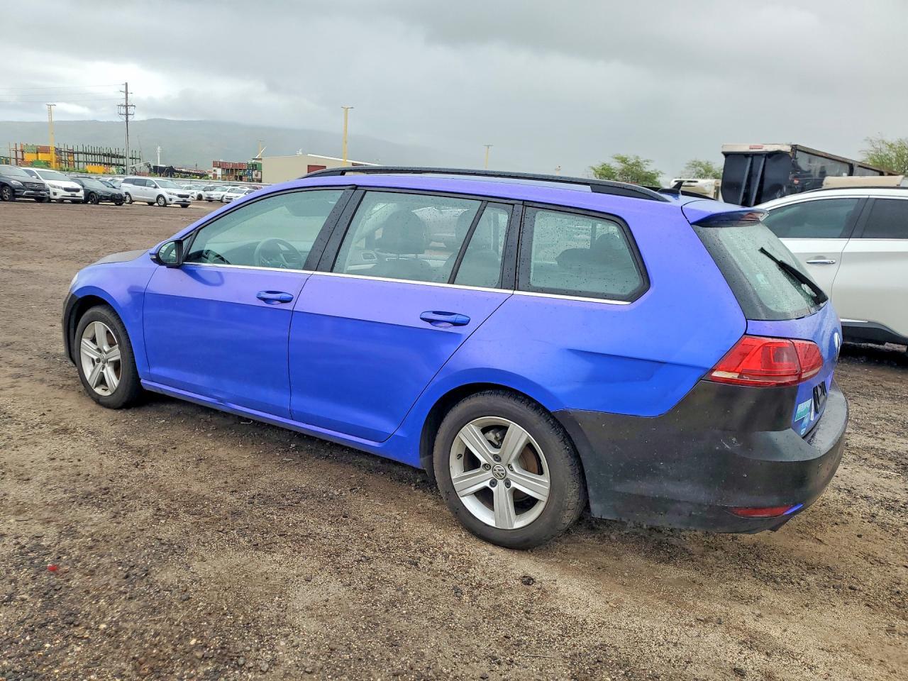 2015 Volkswagen Golf Sportwagen Tdi S - Image 2