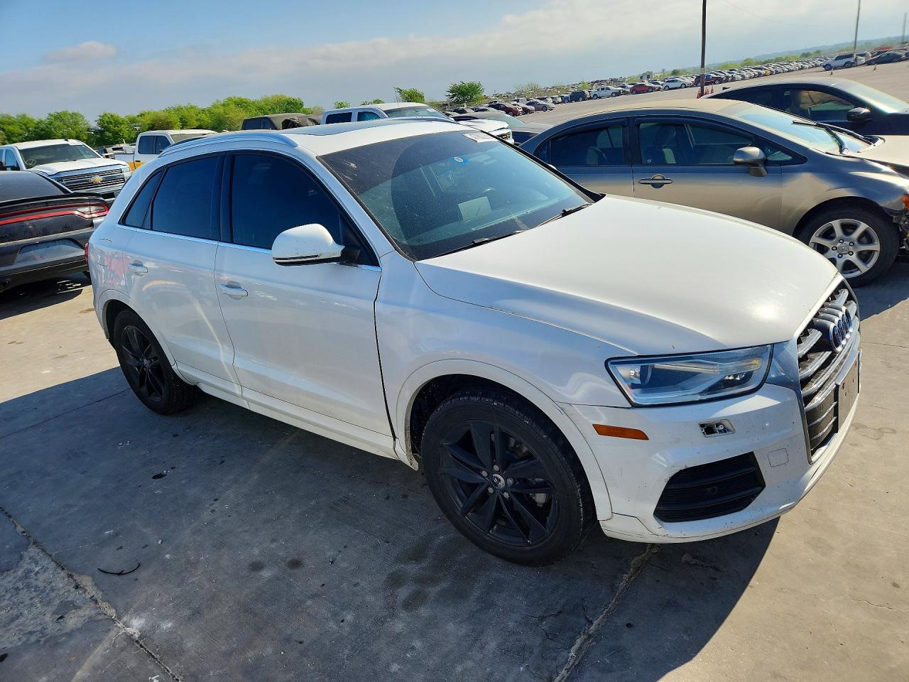 2016 Audi Q3 Premium Plus - Image 4