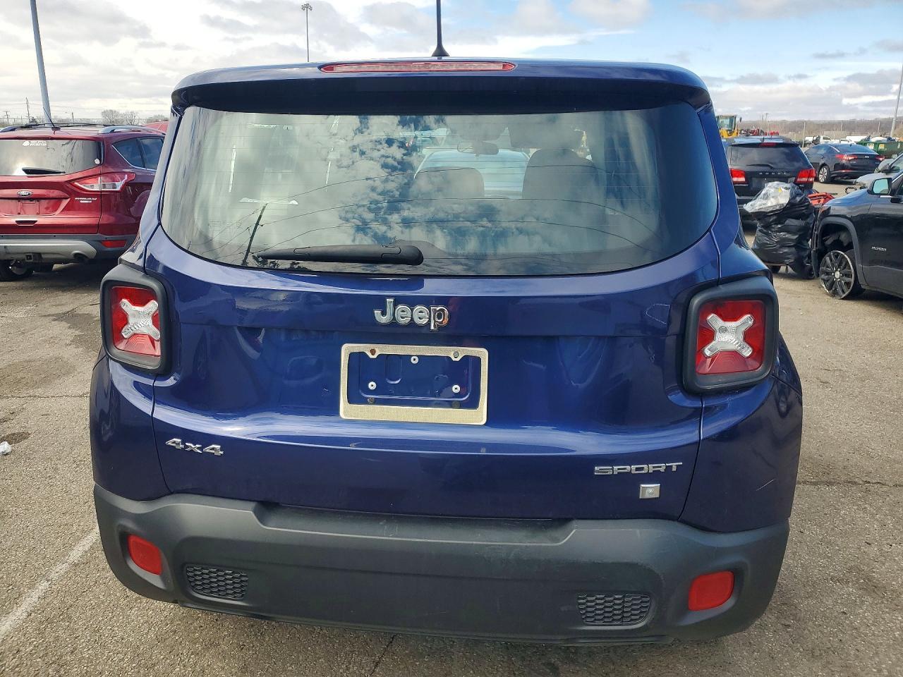 2017 Jeep Renegade Sport - Image 6