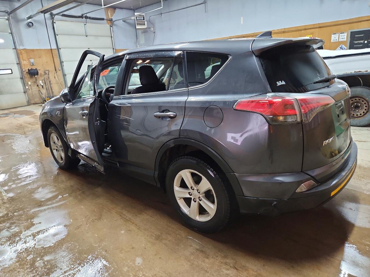 2017 Toyota Rav4 Le - Фото 2