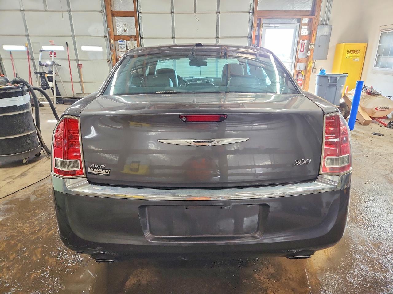 2014 Chrysler 300 - Фото 6