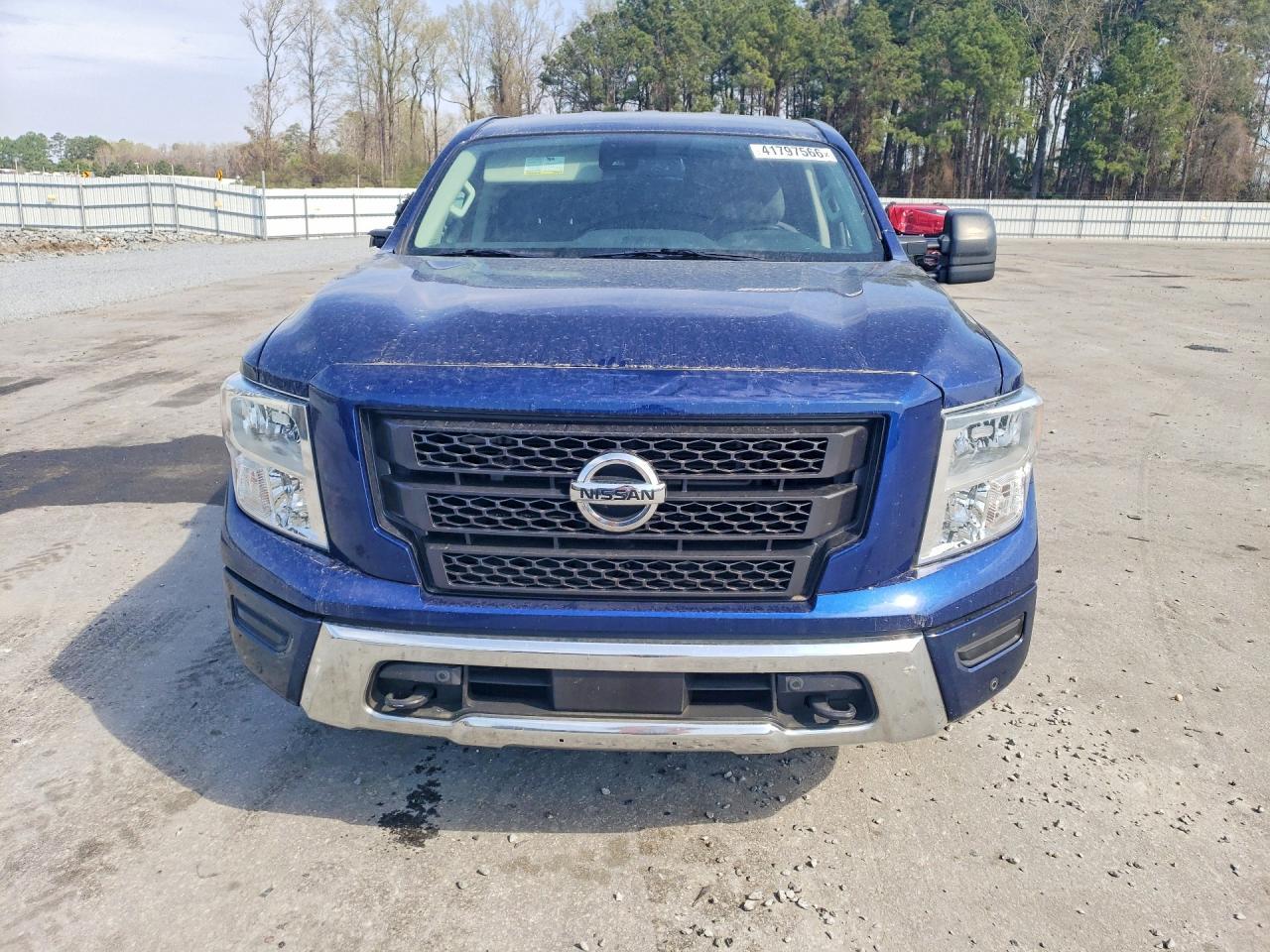 2022 Nissan Titan Sv - Image 5