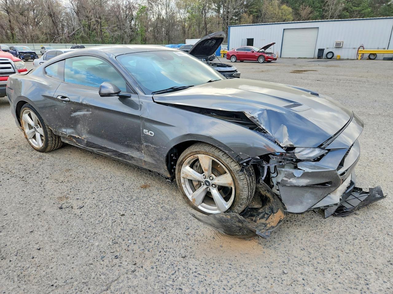 2019 Ford Mustang Gt - Фото 4