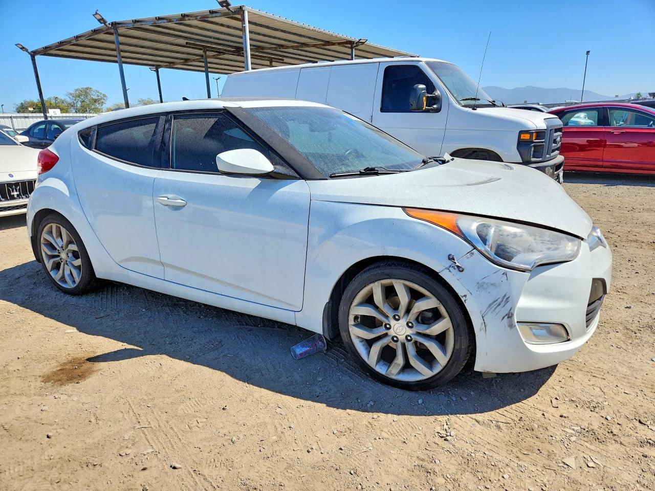 2013 Hyundai Veloster Base - Фото 4