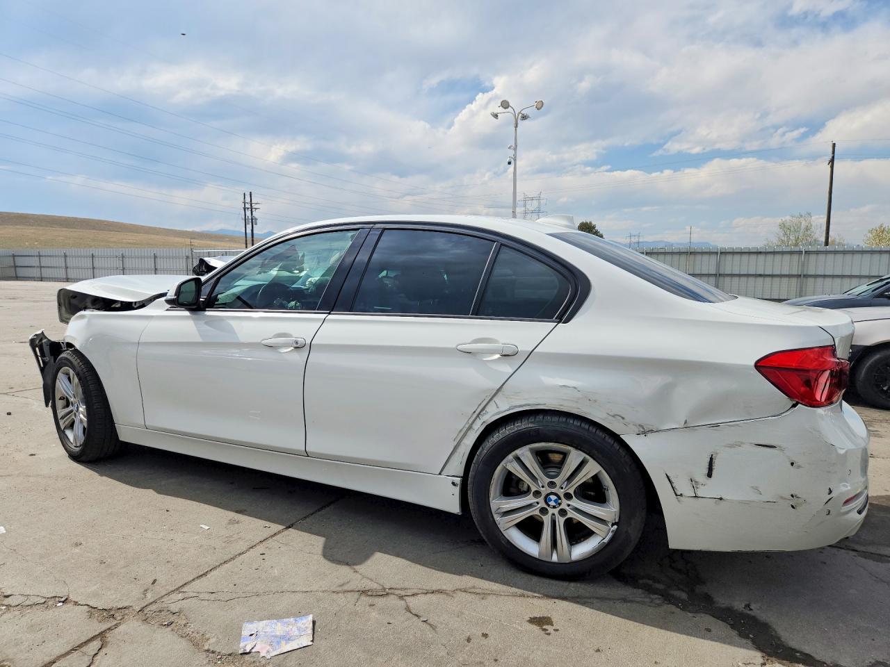 2016 BMW 328 Xi Sulev - Image 2