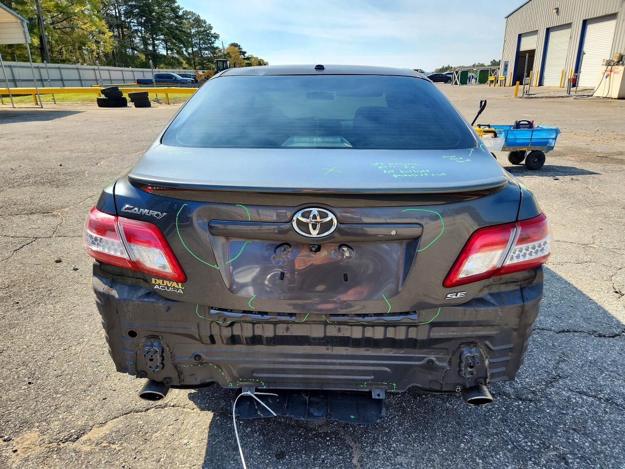 2010 Toyota Camry Se - Фото 6
