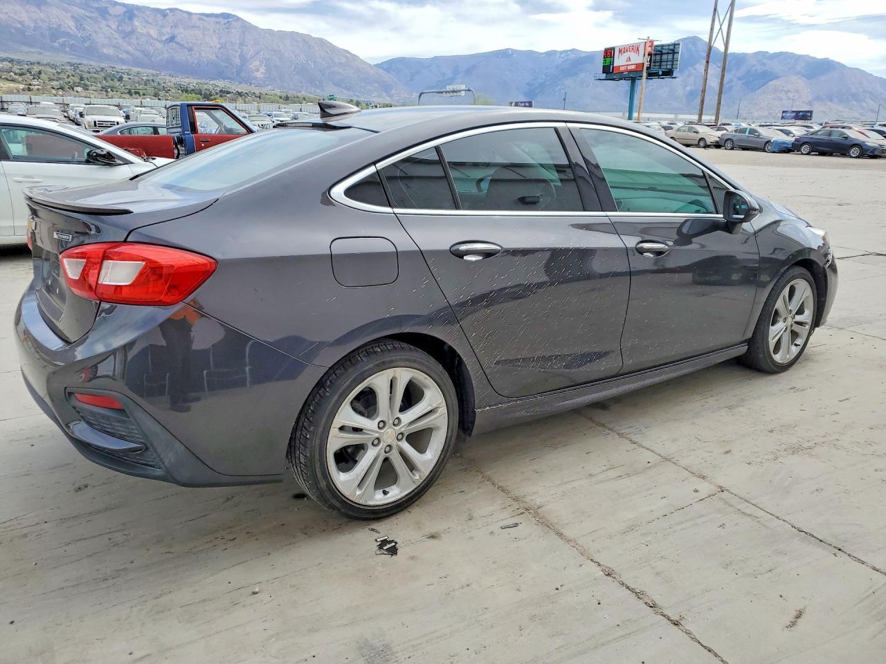 2016 Chevrolet Cruze Premier - Фото 3