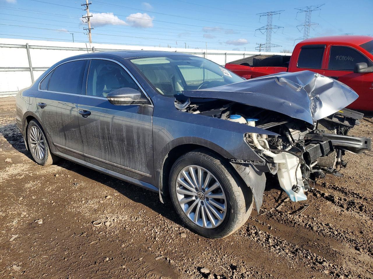 2017 Volkswagen Passat Se - Фото 4