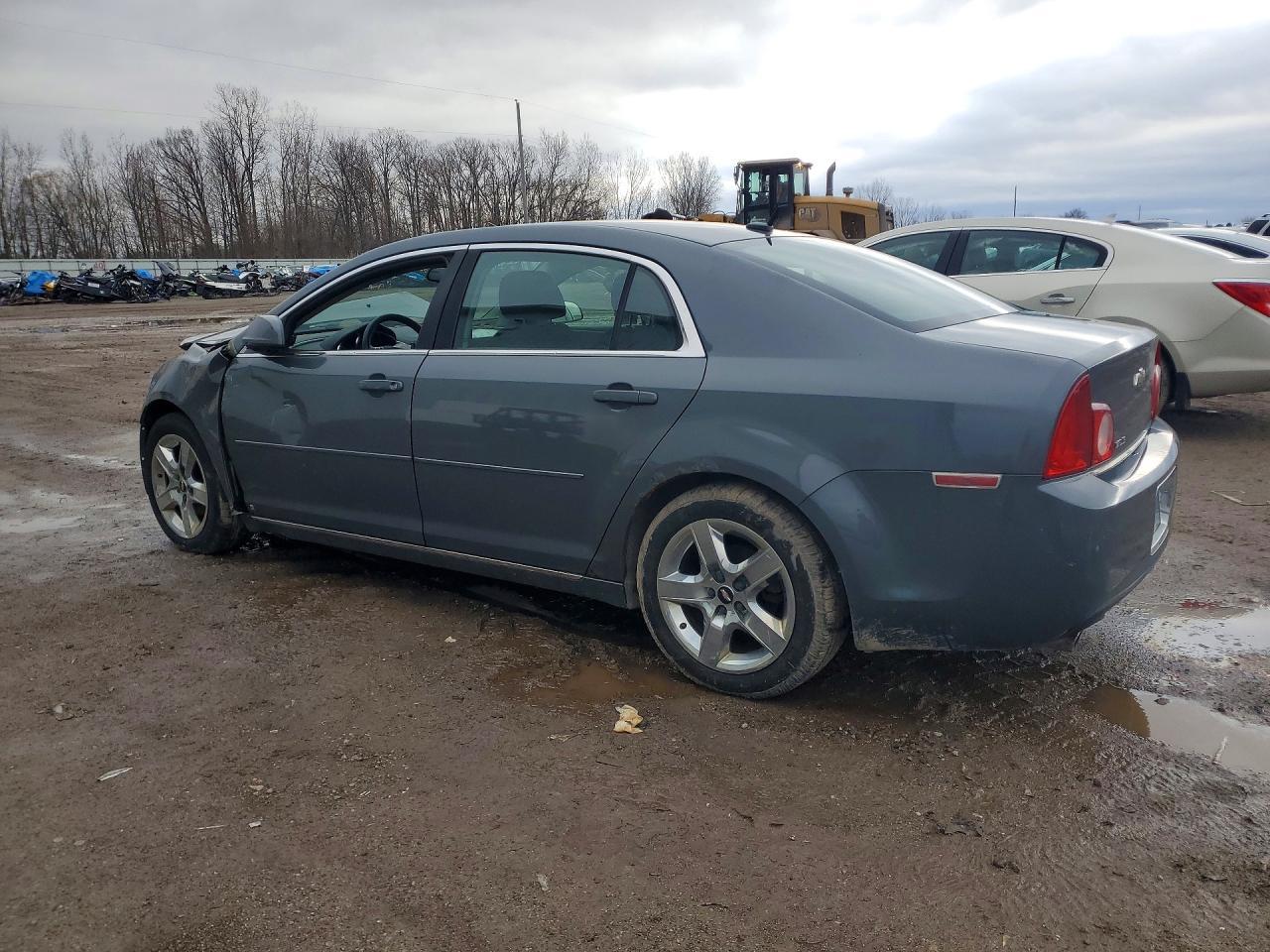 2009 Chevrolet Malibu 1Lt - Image 2