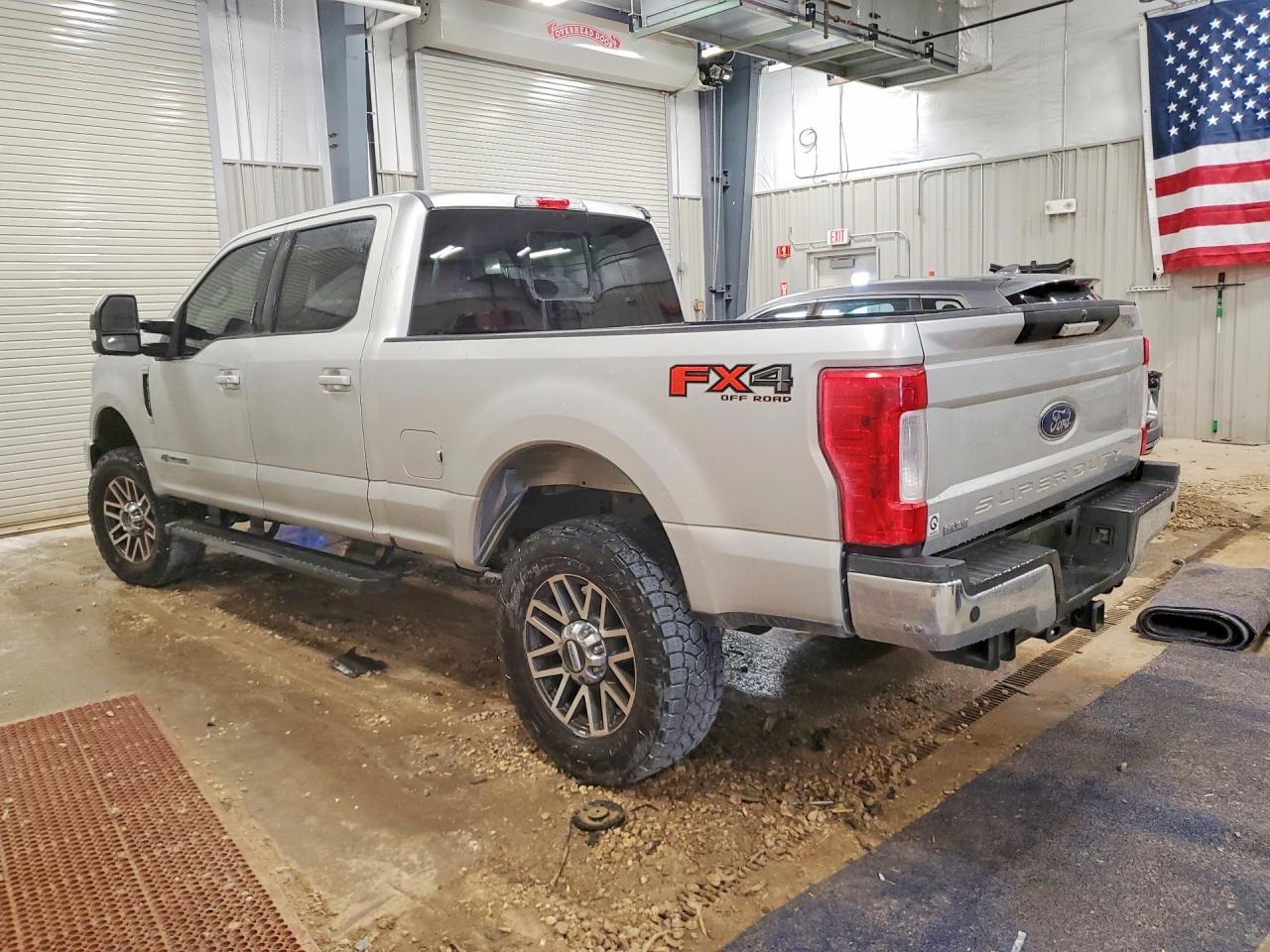 2017 Ford F250 Super Duty - Image 2