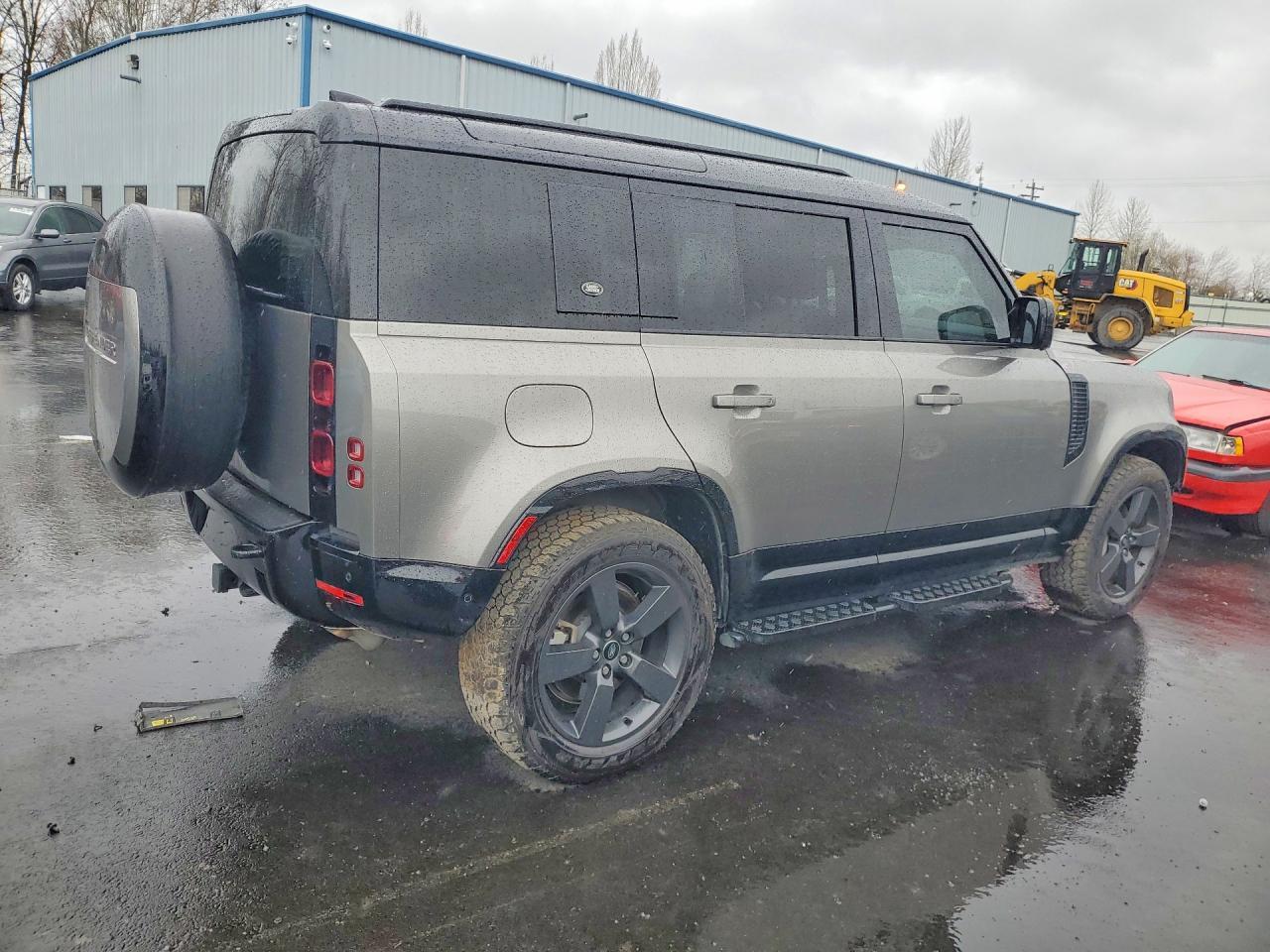 2024 Land Rover Defender 110 X-Dynamic Se - Фото 3