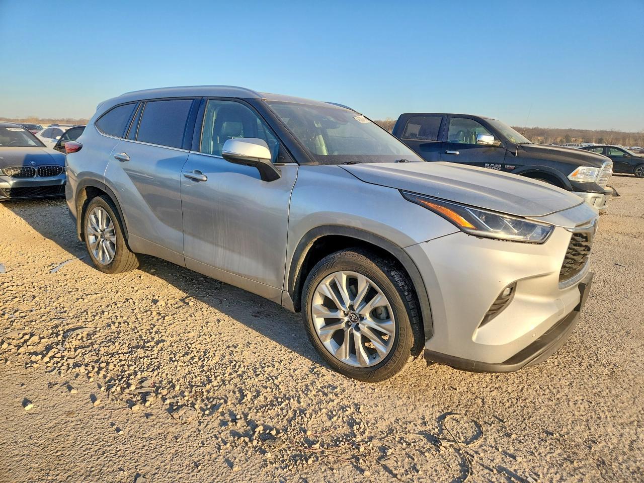 2021 Toyota Highlander Limited - Фото 4