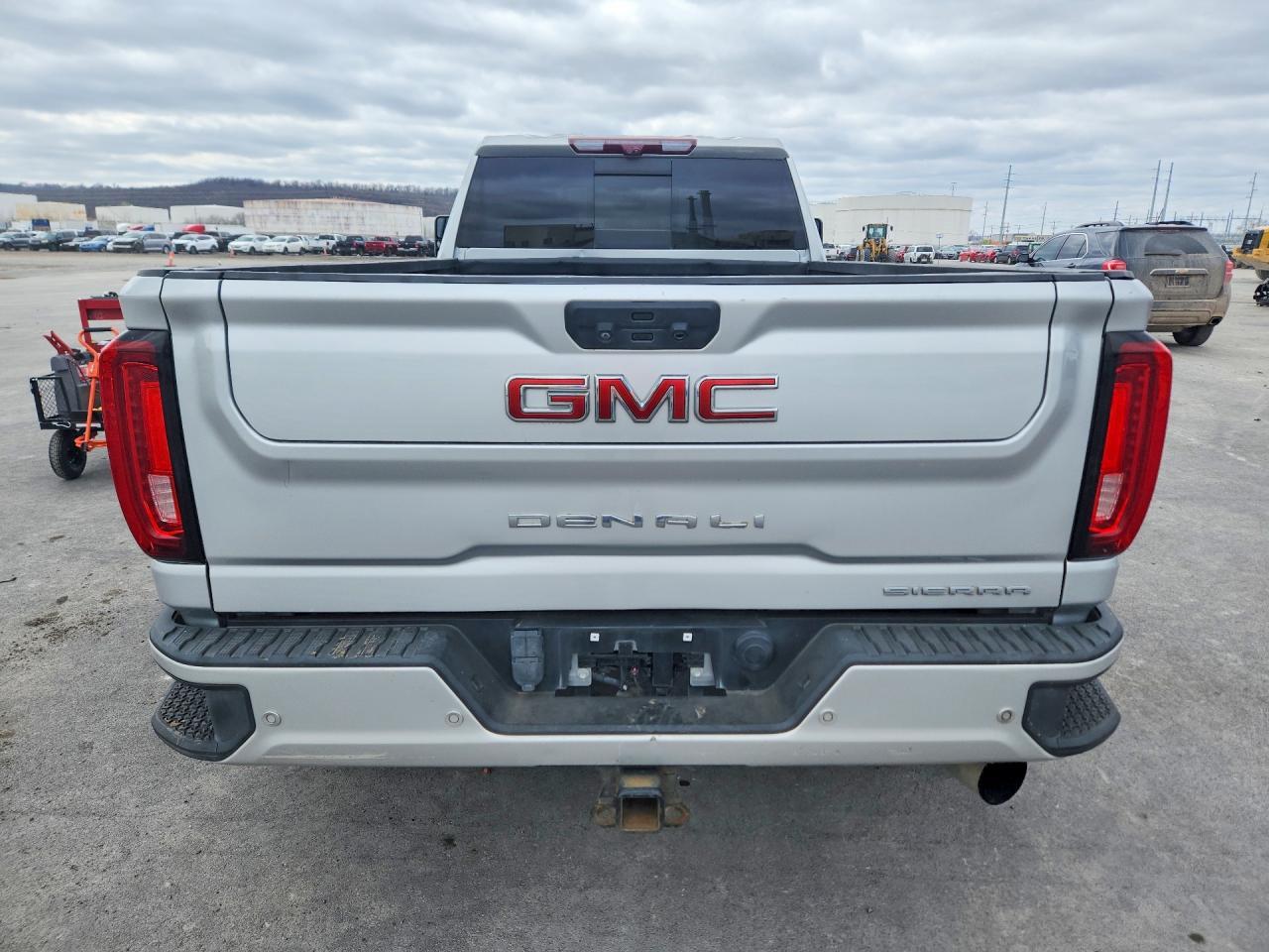 2022 GMC Sierra K3500 Denali - Фото 6