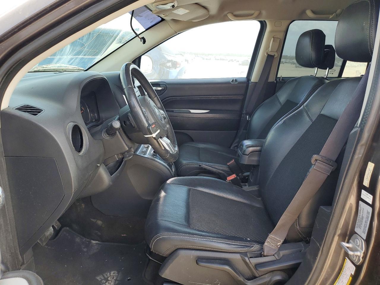 2016 Jeep Compass Latitude - Image 7