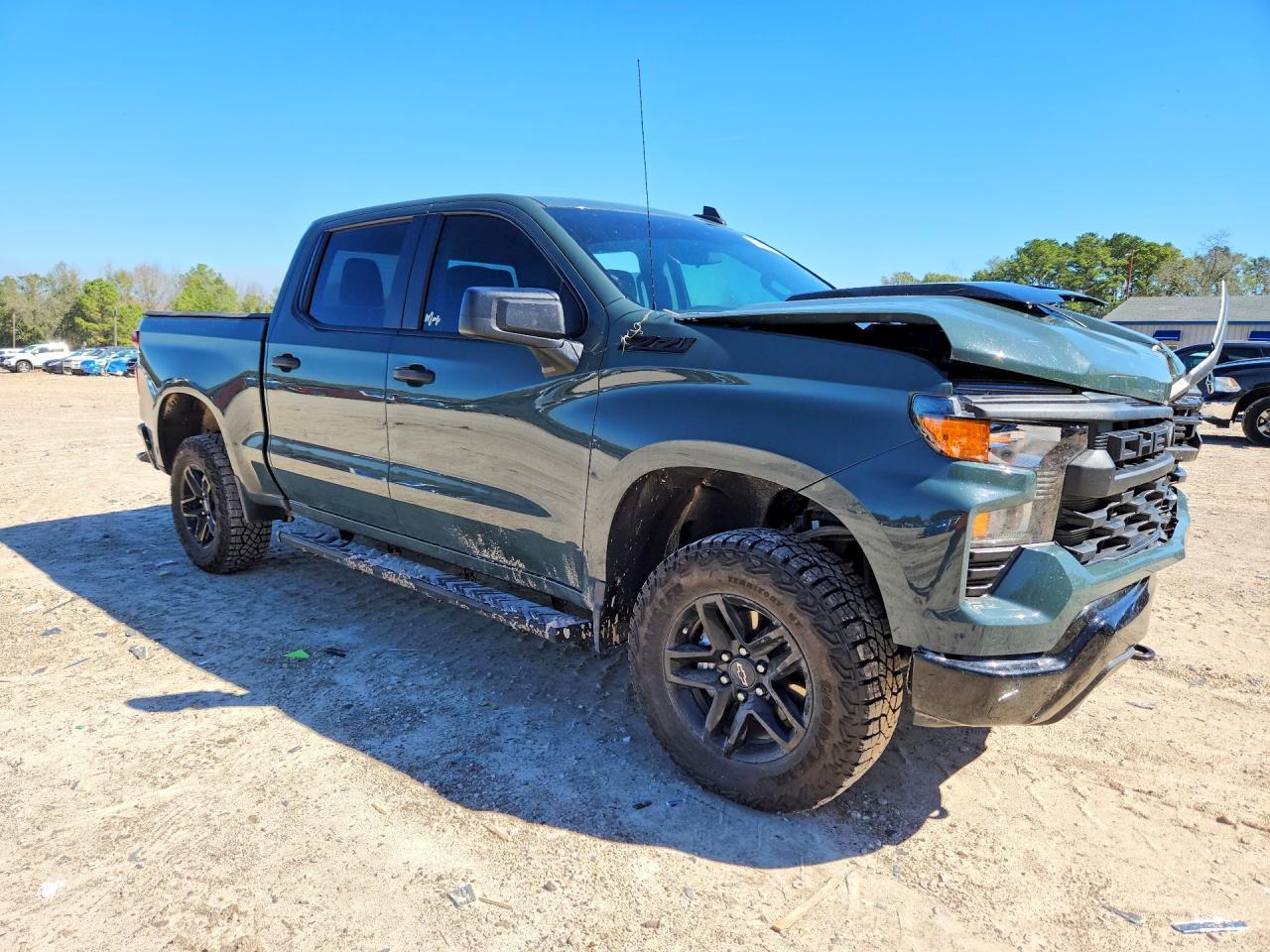 2025 Chevrolet Silverado K1500 Trail Boss Custom - Image 4