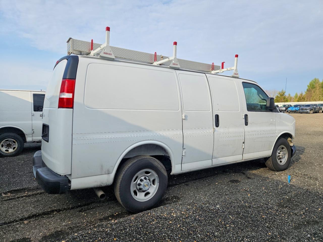 2025 Chevrolet Express G3500 Utility / Service Van - Image 3
