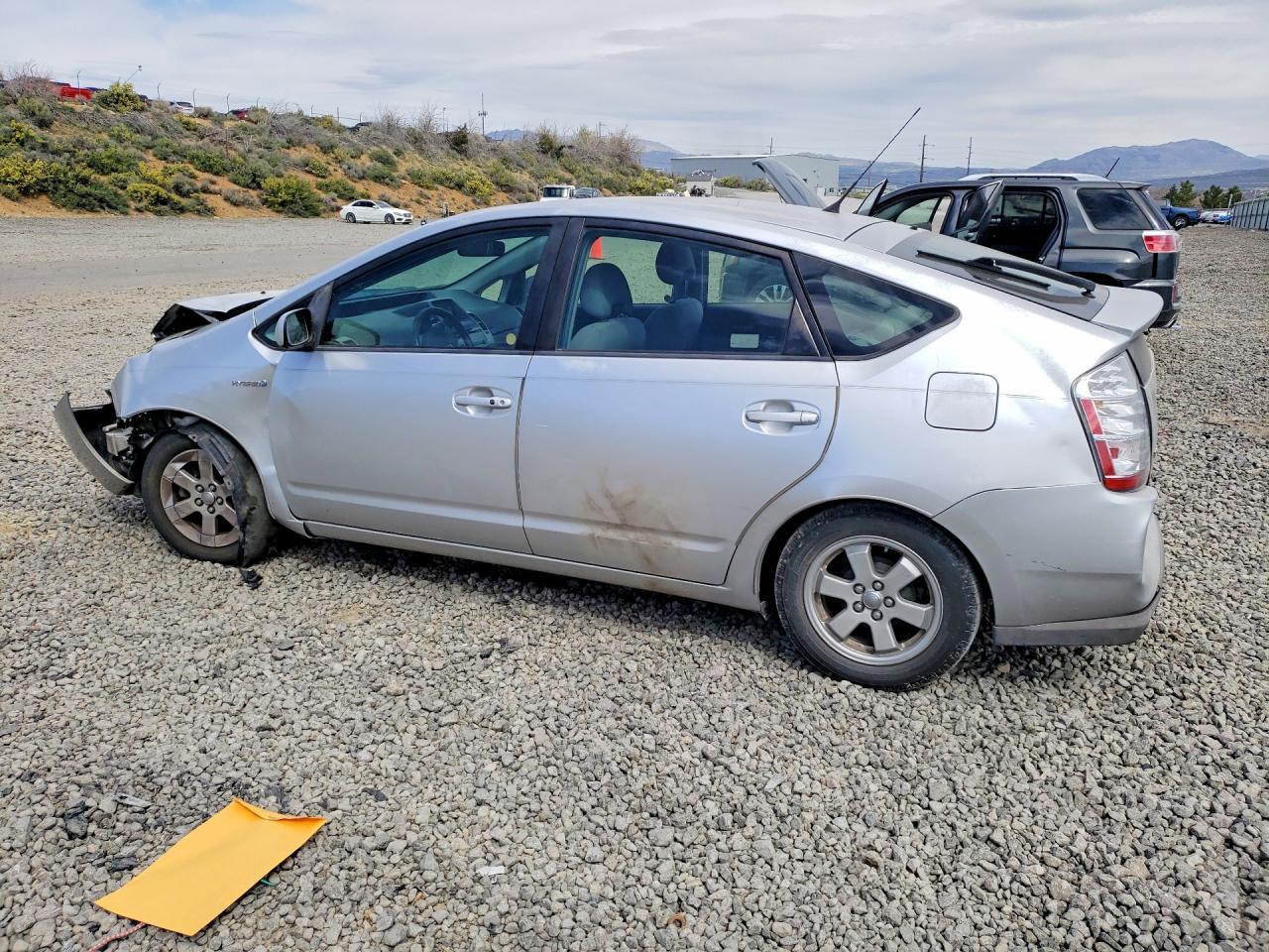 2008 Toyota Prius Base - Image 2