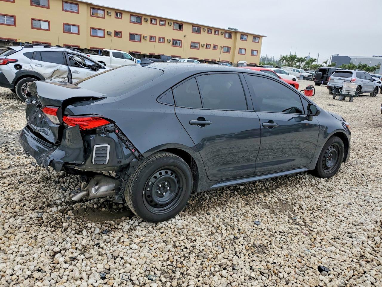 2026 Toyota Corolla Hybrid Le - Image 3