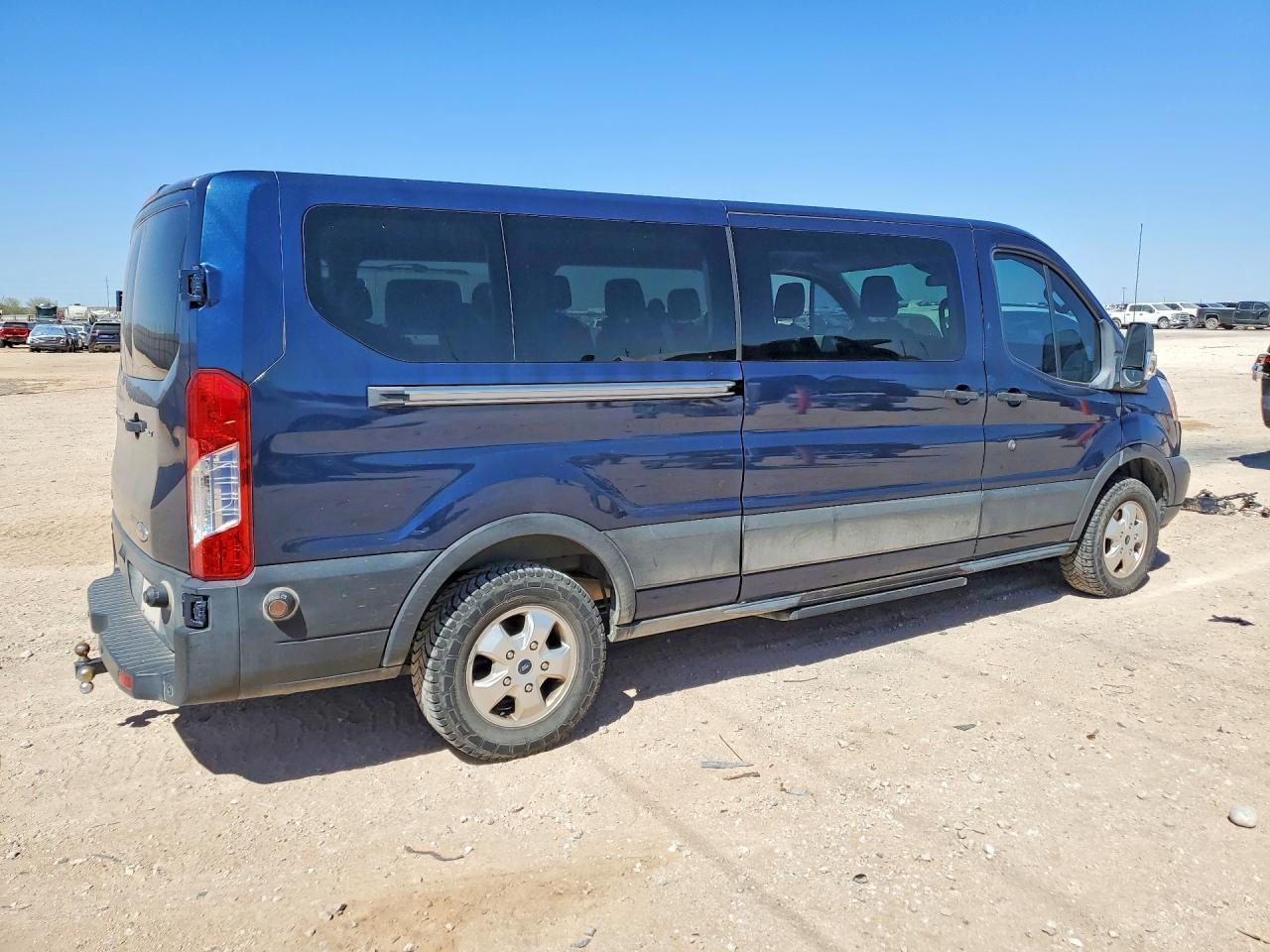 2019 Ford Transit T-350 - Image 3