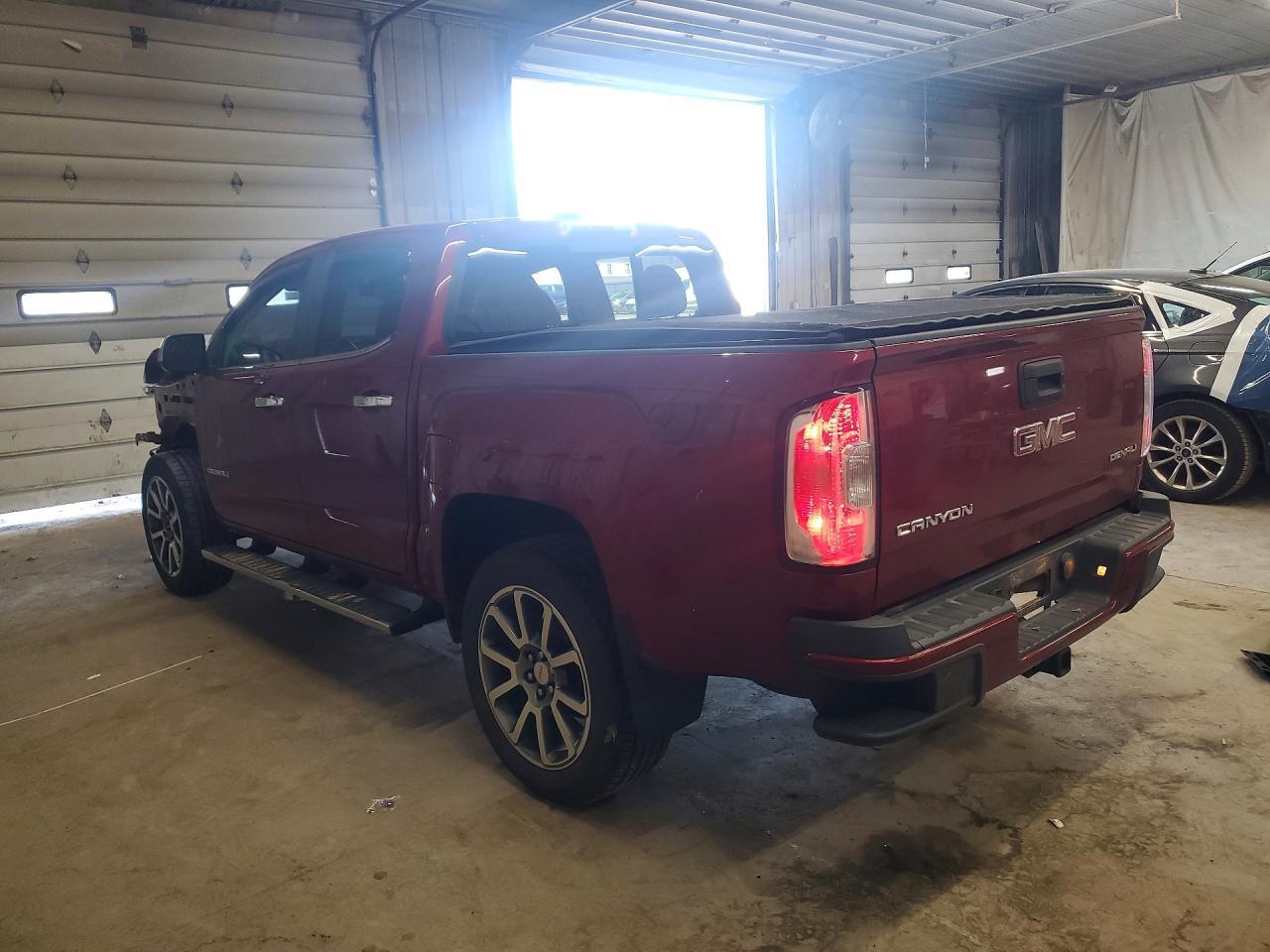2017 GMC Canyon Denali - Image 2