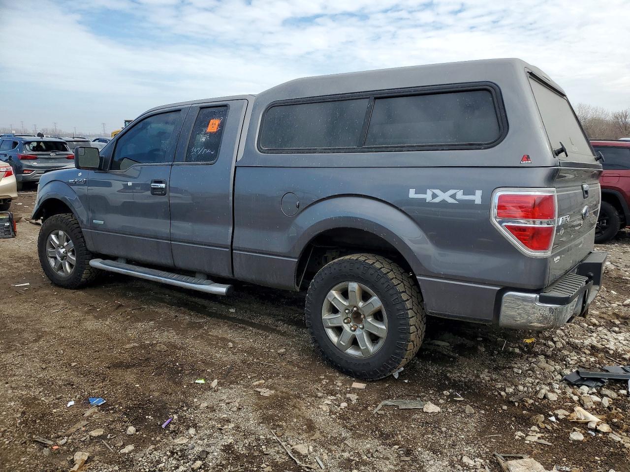 2013 Ford F150 Super Cab - Image 2