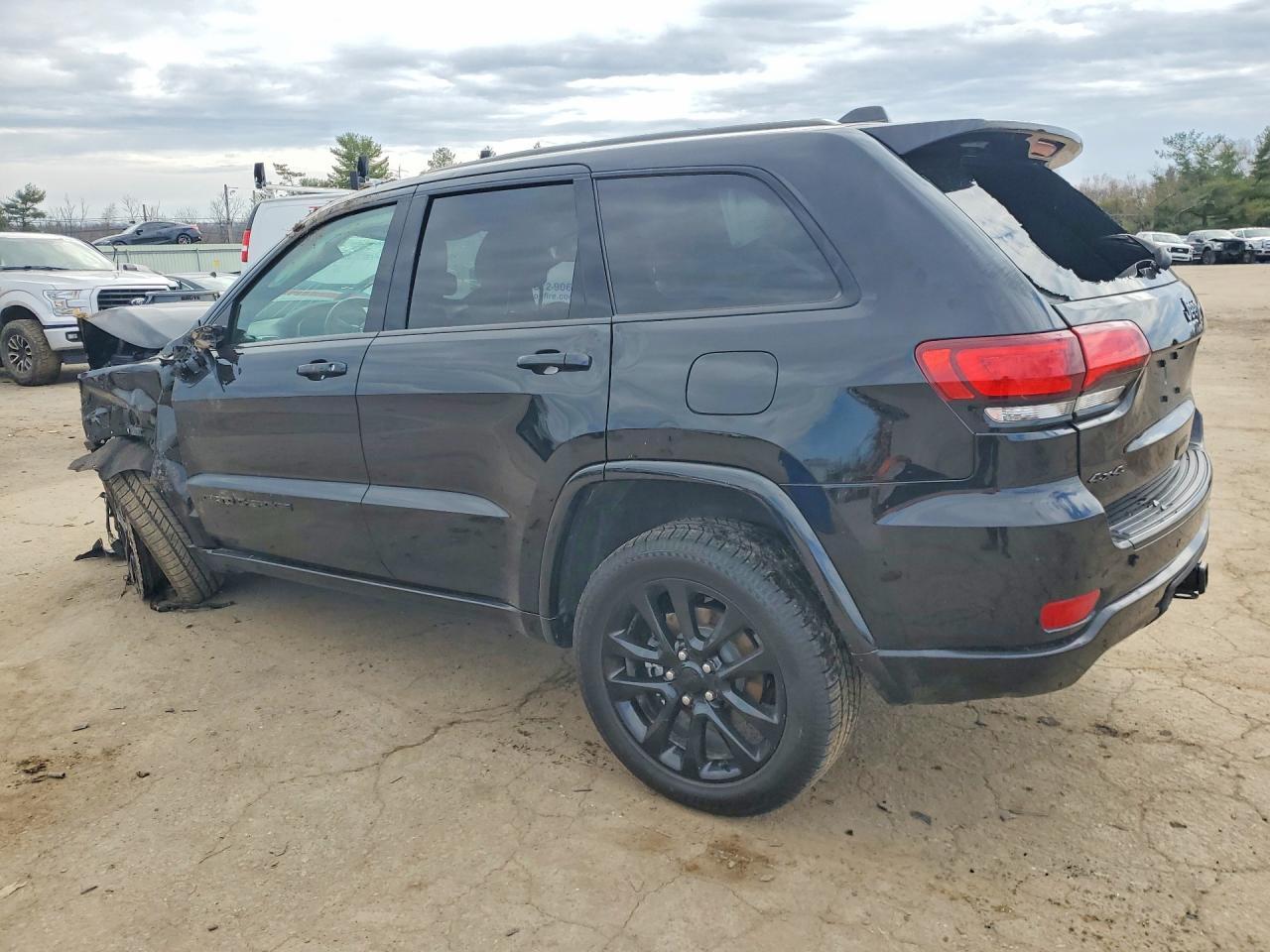 2018 Jeep Grand Cheroke - Фото 2