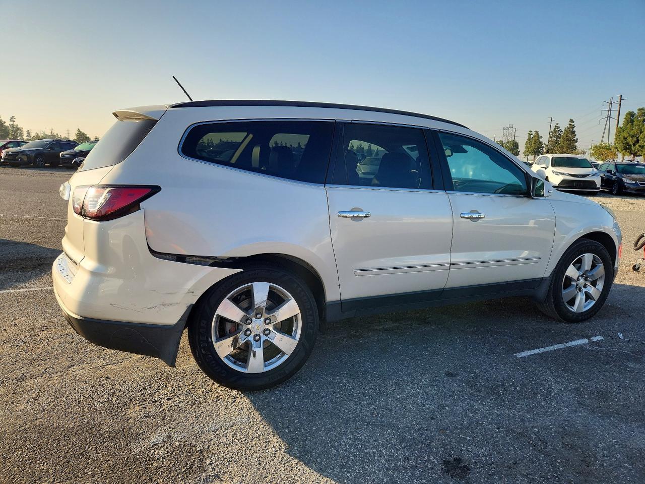 2015 Chevrolet Traverse Ltz - Image 3