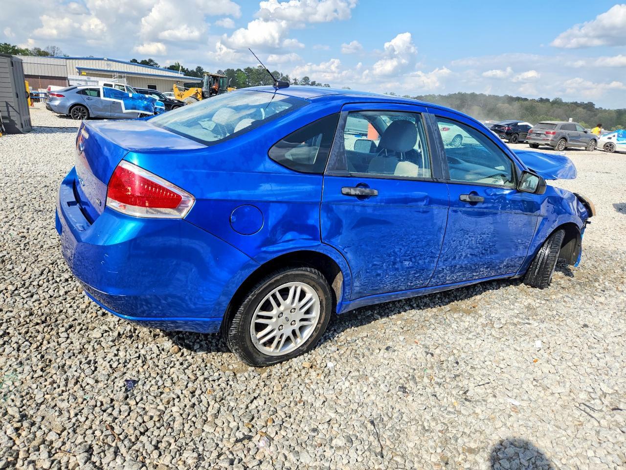 2010 Ford Focus Se - Фото 3