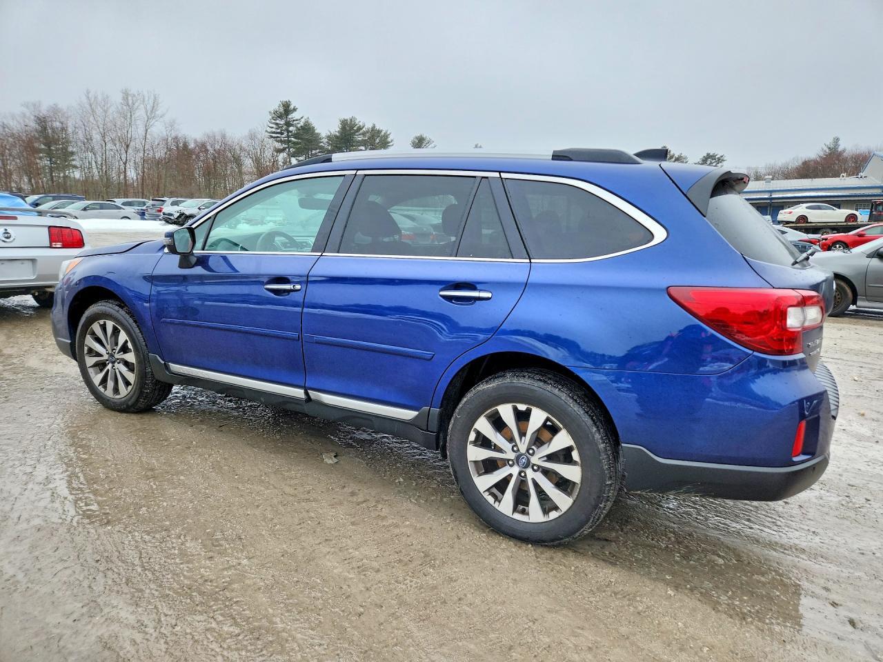 2017 Subaru Outback Touring - Фото 2