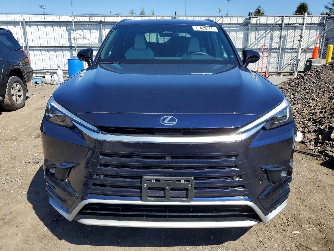 2025 Lexus Tx 500H F Sport Performance Premium - Image 5