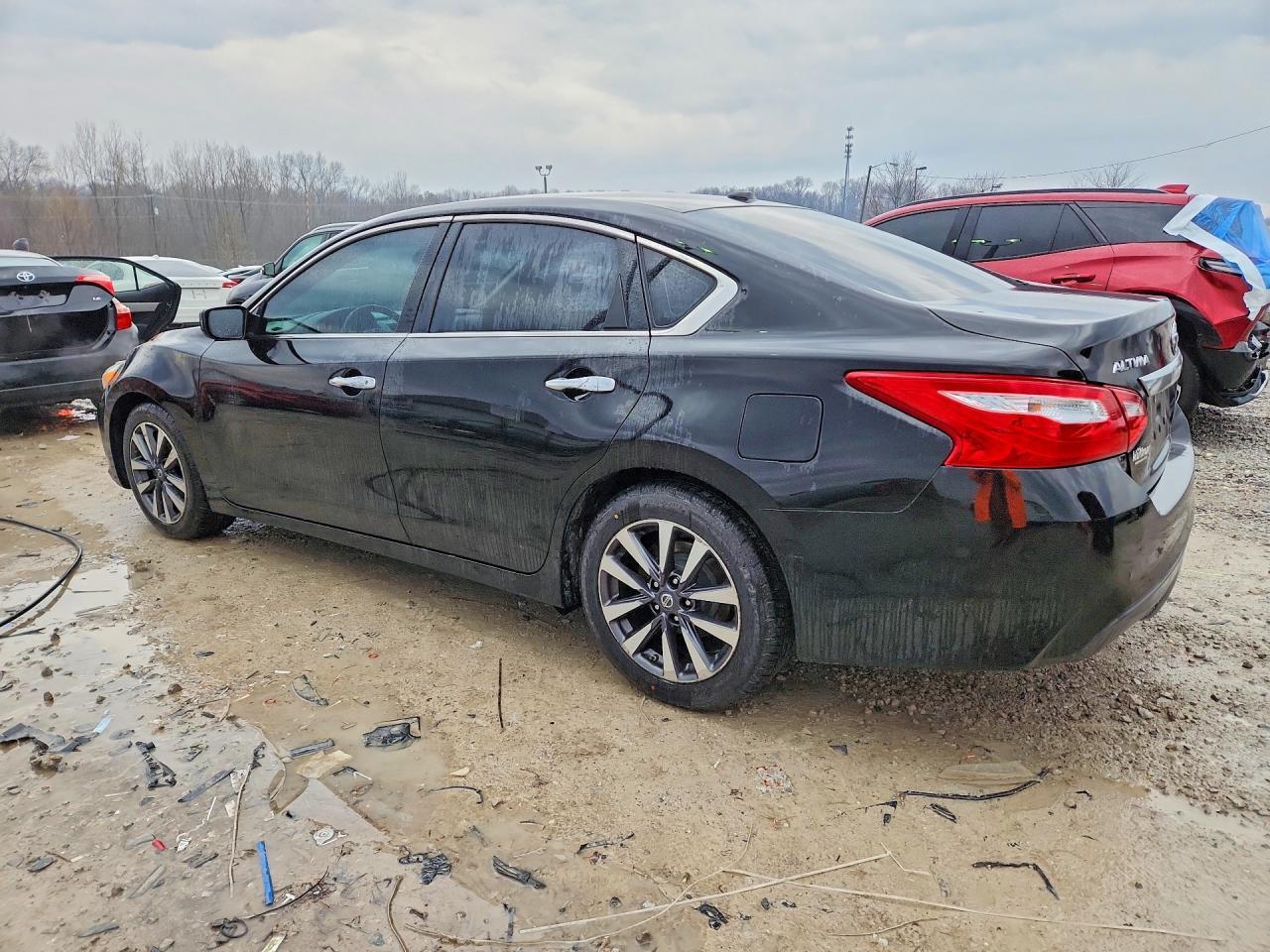 2017 Nissan Altima 2.5 Sv - Image 2