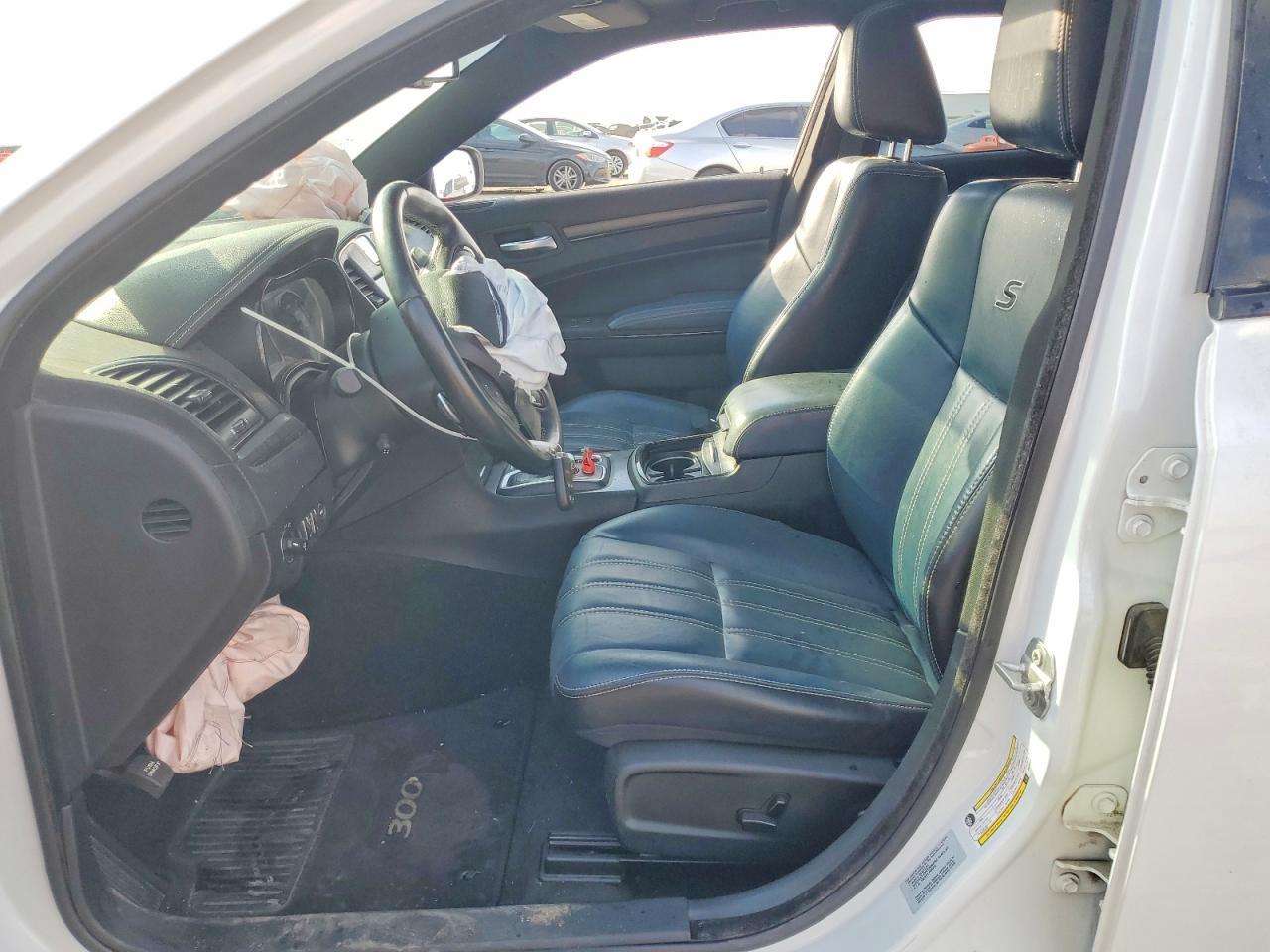 2015 Chrysler 300 - Фото 7